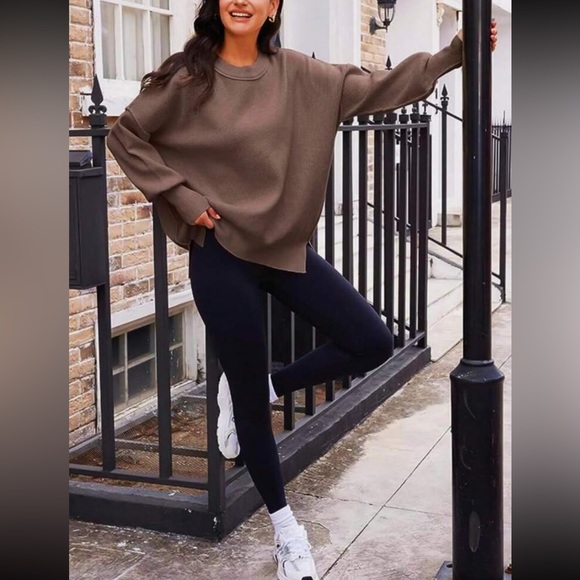 Just in 🌟| BOHO People’s Fashion Oversized Sweater - Picture 4 of 6